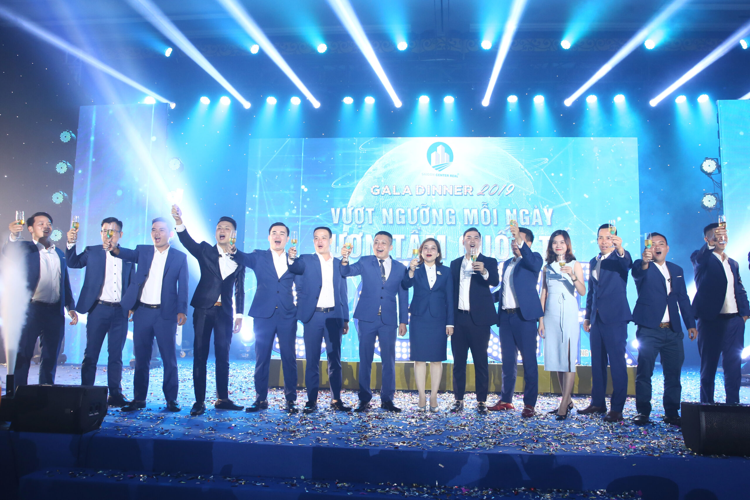 Tổ chức Tiệc Tất Niên Cuối Năm